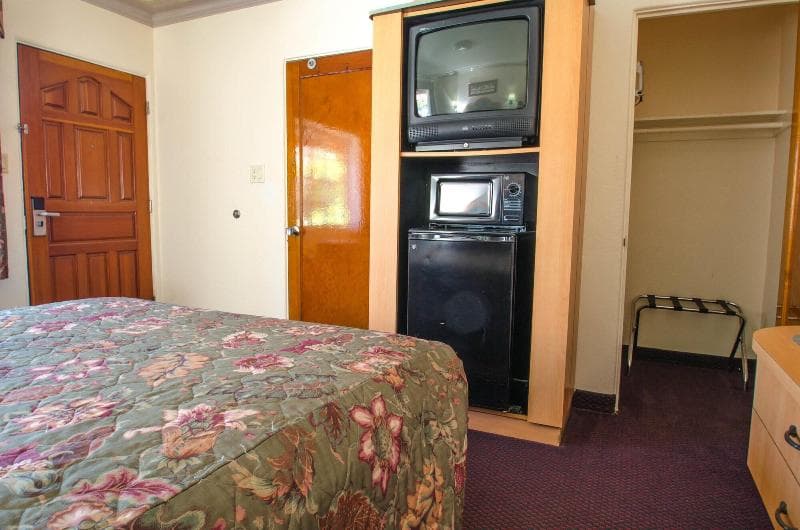 Economy Inn Los Banos 5
