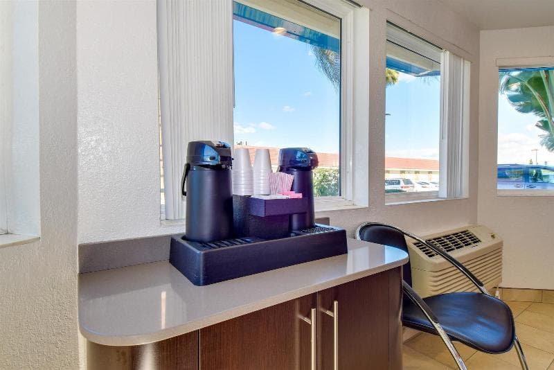Motel 6 Riverside South photo 1