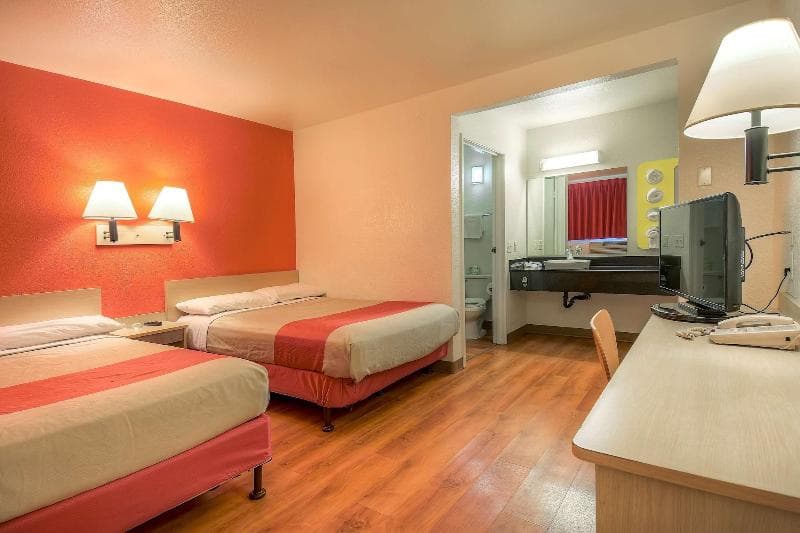 Motel 6 Chino - Los Angeles Area 2
