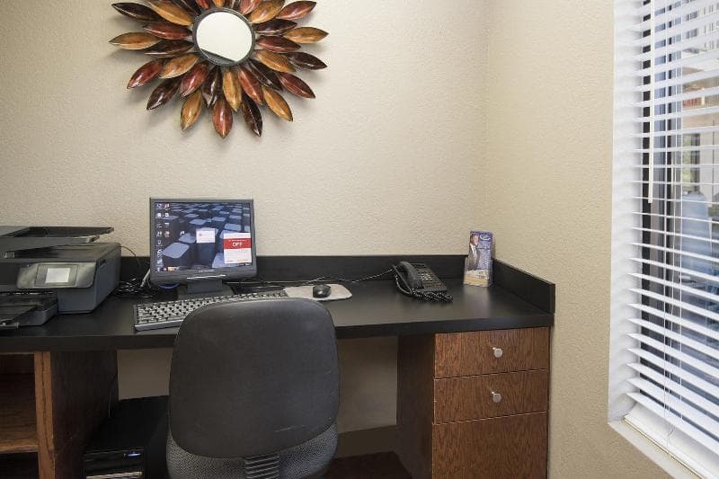 Markham House Suites photo 1