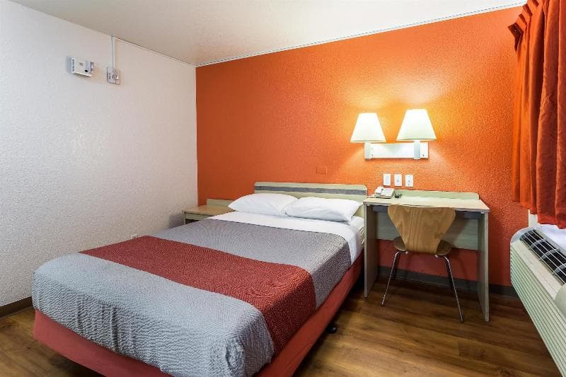 Motel 6 Sacramento Downtown 2