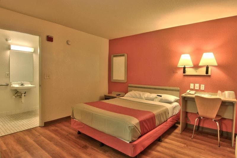Motel 6 Sacramento North 2