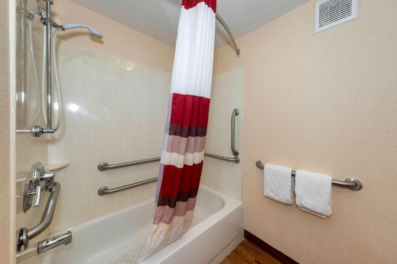 Red Roof Inn Chicago - Lansing photo 1
