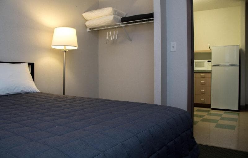 Residence & Conference Centre - Ottawa West 3