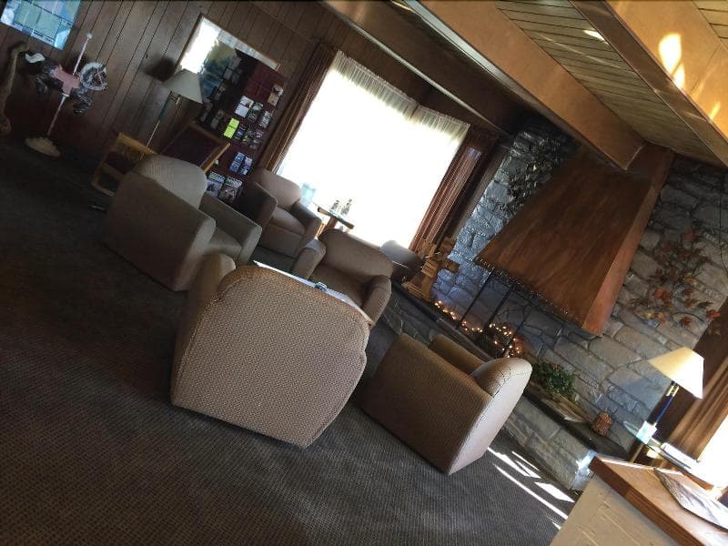 Blue Coast Inn And Suites 3
