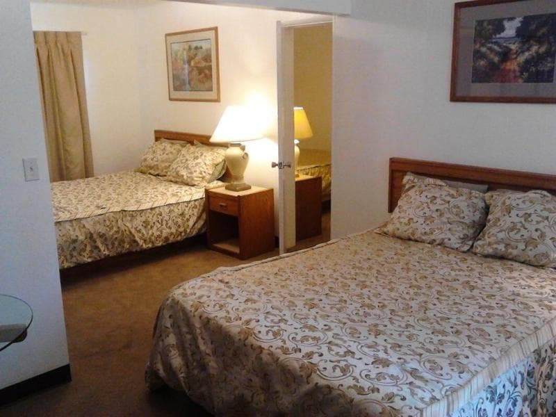 Blue Coast Inn And Suites 5