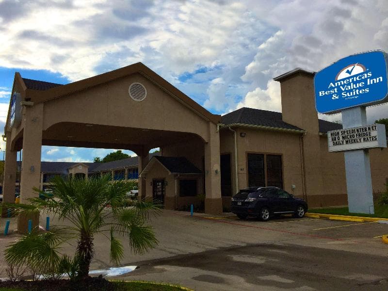 Americas Best Value Inn & Suites Mont Belvieu Houston photo 1