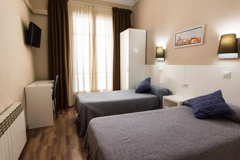 Hostal Lesseps photo 1