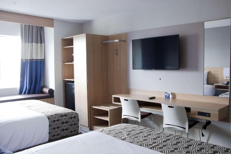 Microtel Inn Suites Camp Lejeune Jacksonville 3