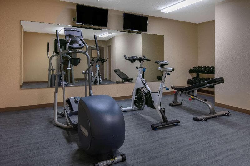 Days Inn & Suites By Wyndham Florence/Jackson Area photo 1