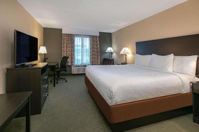 Days Inn & Suites By Wyndham Florence/Jackson Area 2