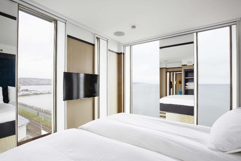 Vox Hotel 5