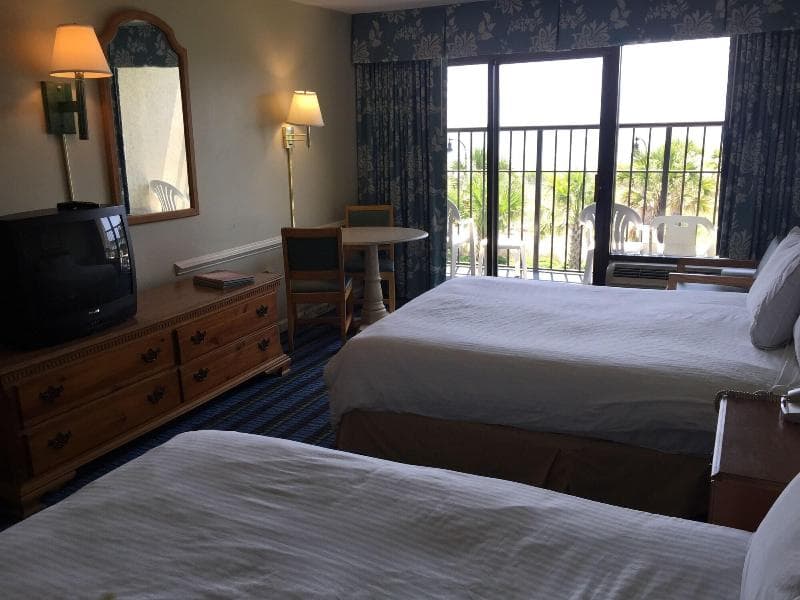 Windsurfer Hotel 3