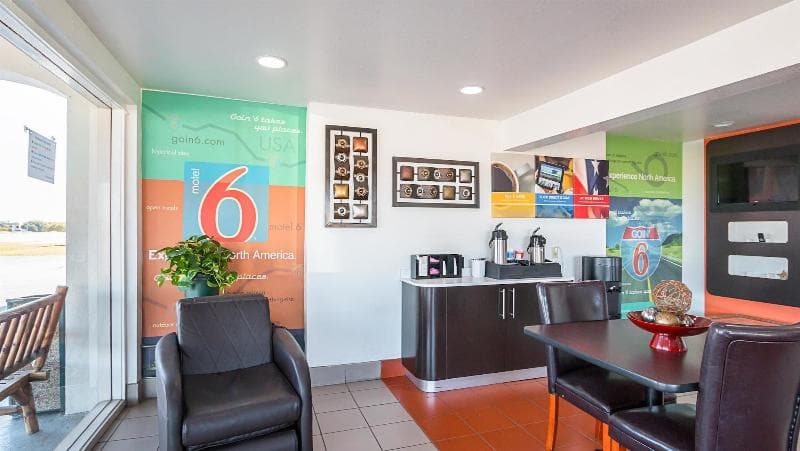 Motel 6 Round Rock photo 1