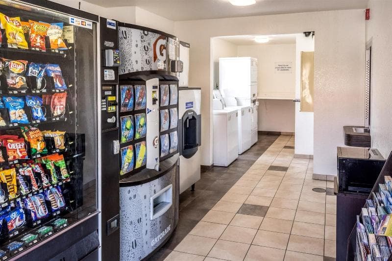 Motel 6 Bakersfield East 2
