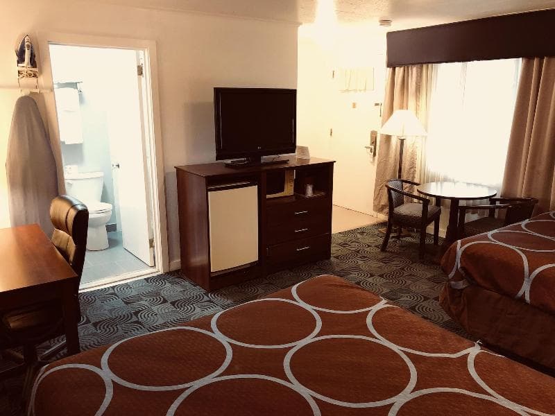 Berkshire Inn 5