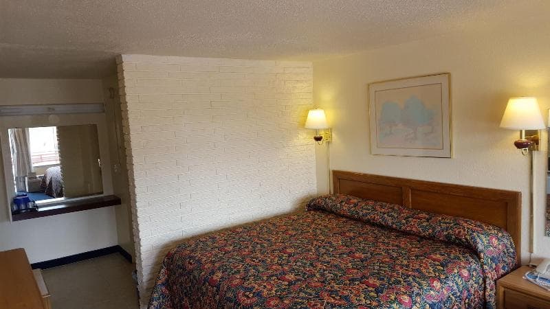 Red Carpet Inn Blacksburg 4