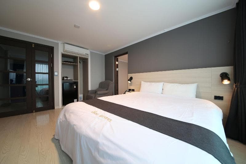 Gyeongpo Soo Hotel main