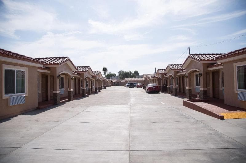Diamond Bell Inn And Suites 5