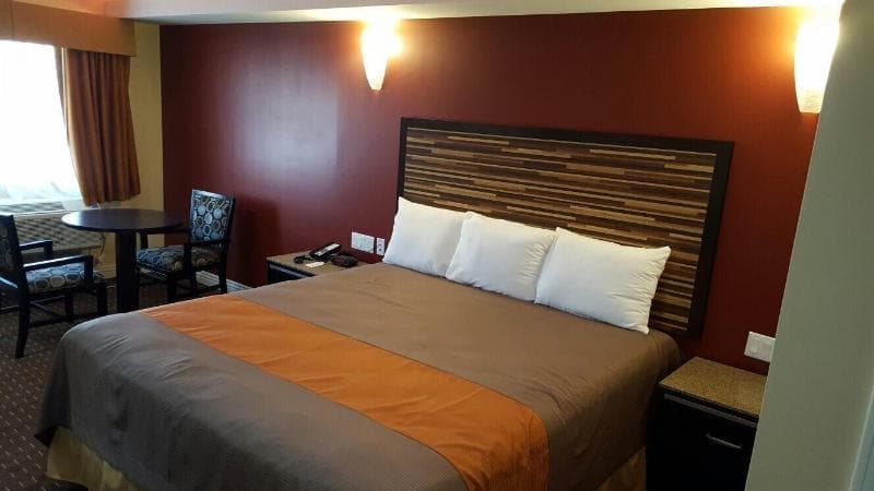 Diamond Bell Inn And Suites 2