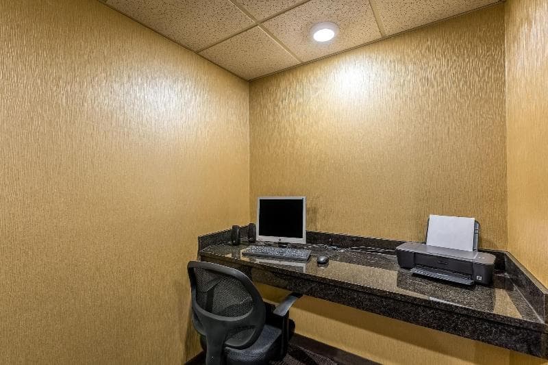 Cobblestone Inn Suites Merrill photo 1