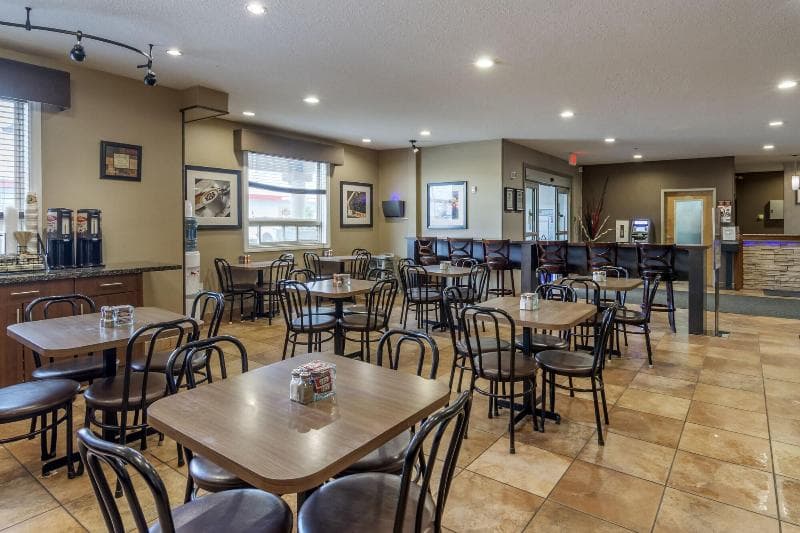 Devonian Hotel And Suites photo 1