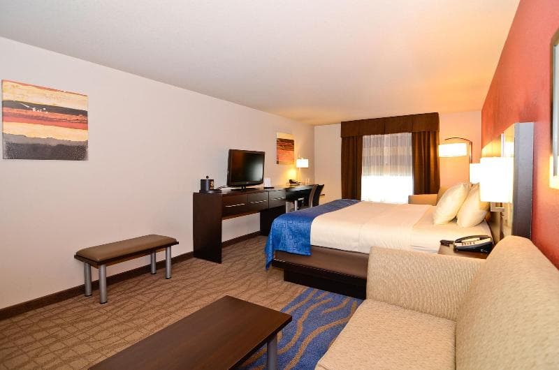 Astoria Hotel And Event Center 4