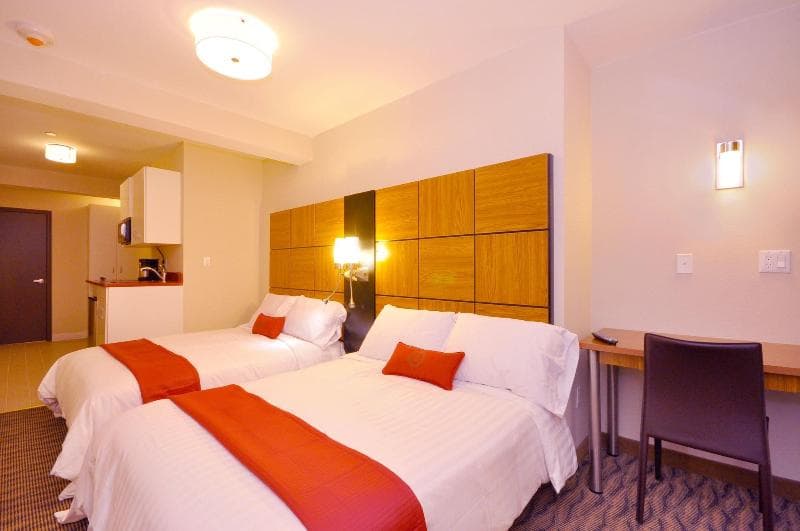 Hotel Five44 4