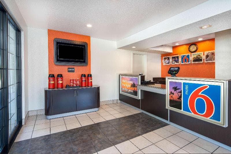 Motel 6 Thousand Oaks South 4