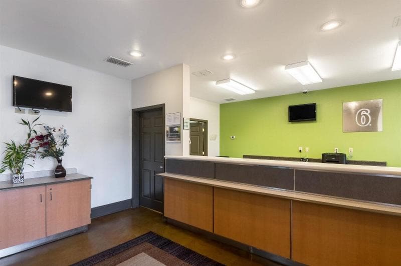 Studio 6 Lubbock Medical Center 3