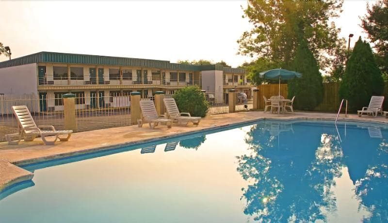 Masters Inn Augusta Washington Road photo 1