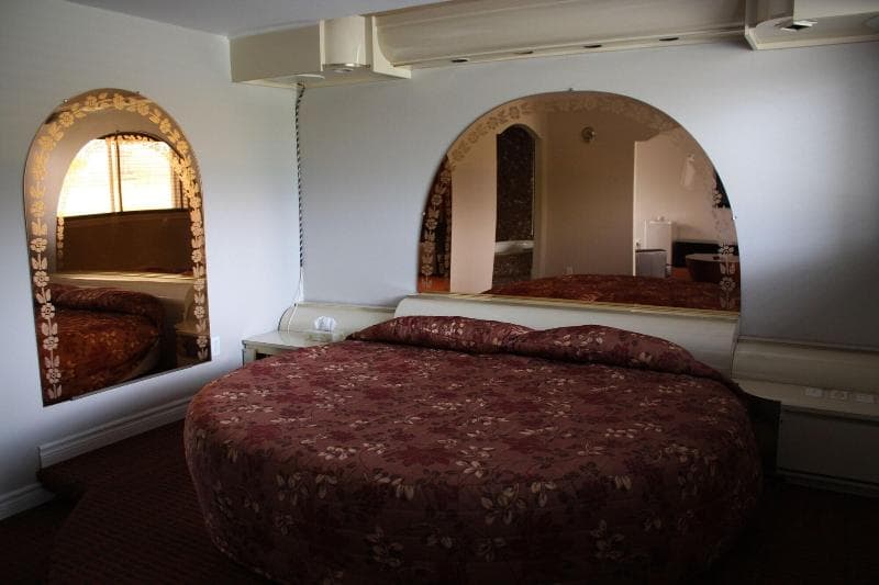 Grand Motel St-Hubert 2