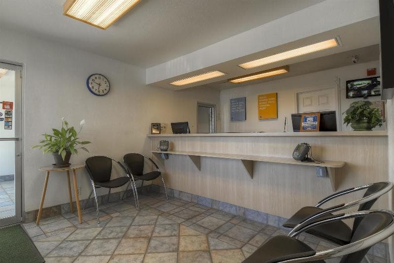 Motel 6 Needles, CA 4