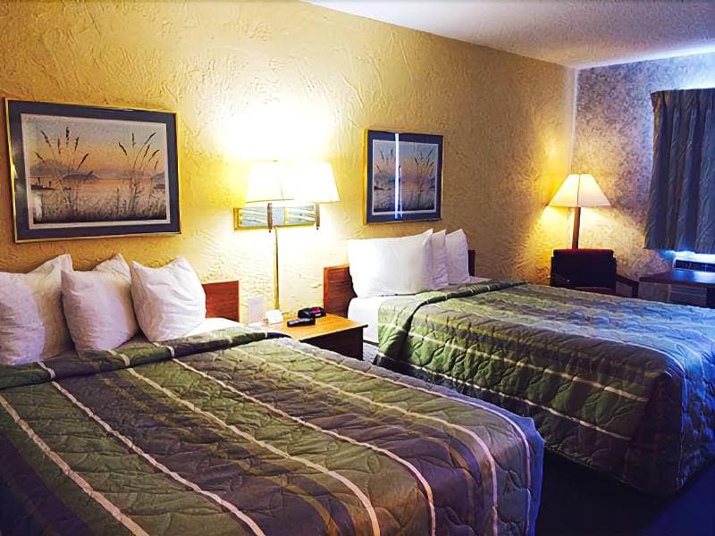 Motel 6 Oak Creek WI 4