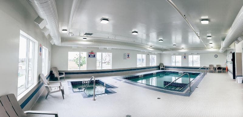 Motel 6 Airdrie main