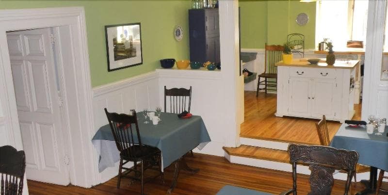 Frontenac Club Inn 3