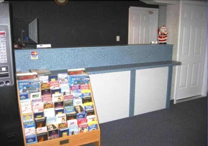 Studio Inn & Suites 3