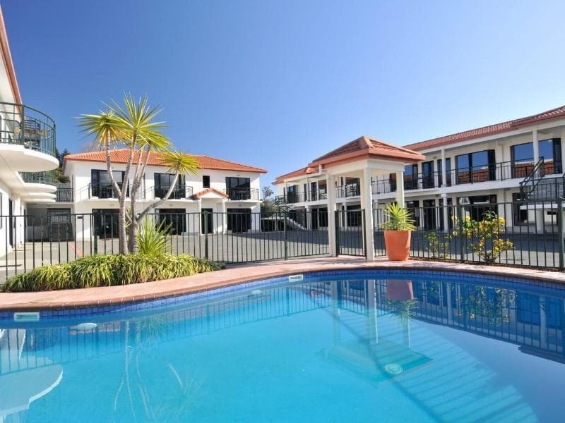 Palms Motel 2