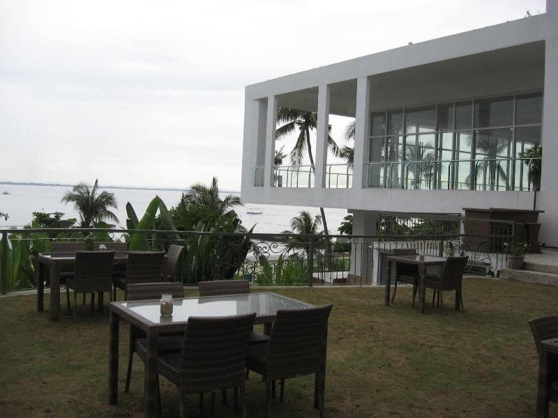 Chateau By The Sea 2