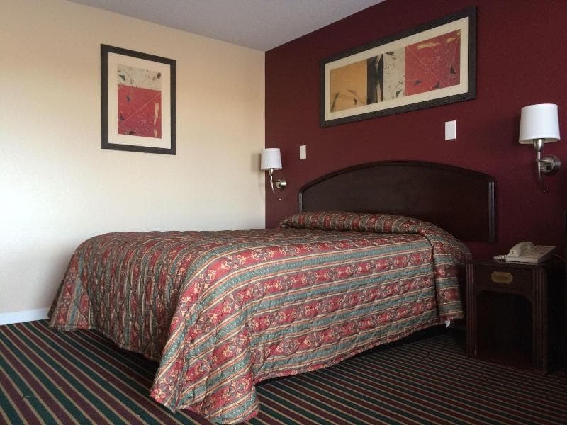 Regal Motel photo 1