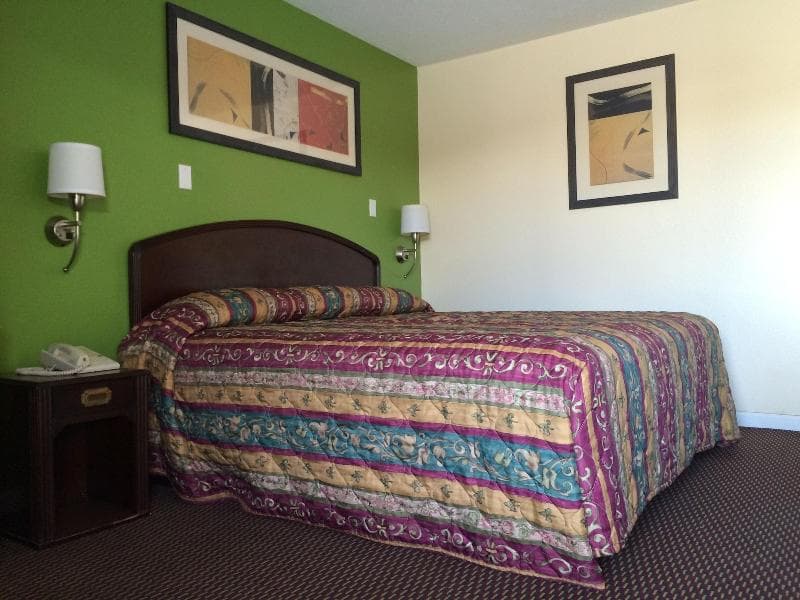 Regal Motel 5