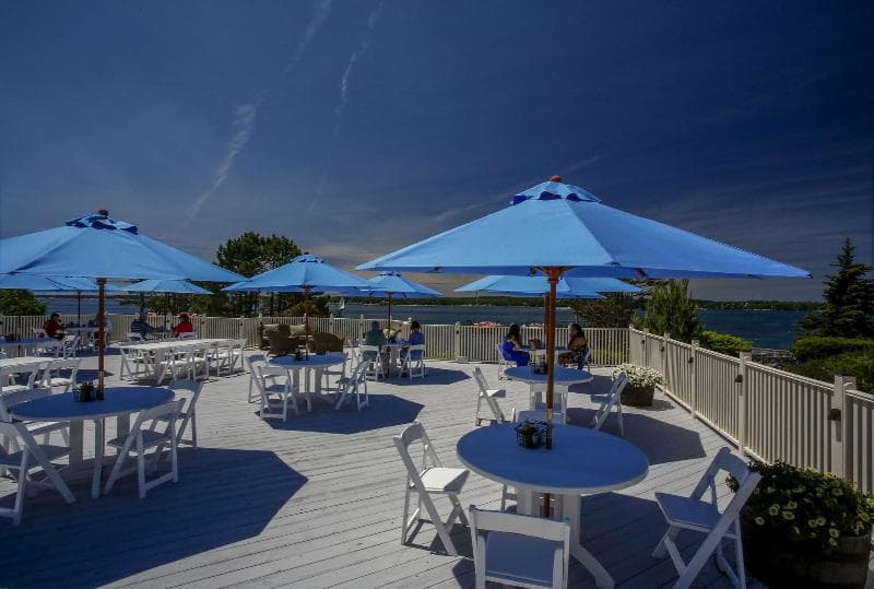 Spruce Point Inn Resort & Spa 4