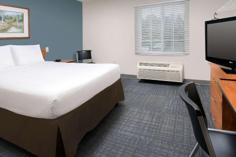 Extended Stay America Select Suites - Tallahassee - East photo 1