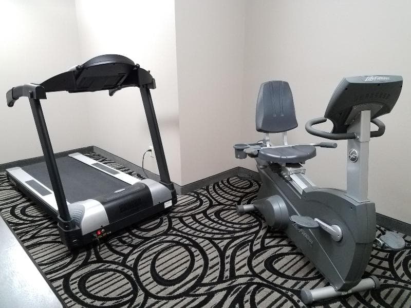 Boulders Inn & Suites main