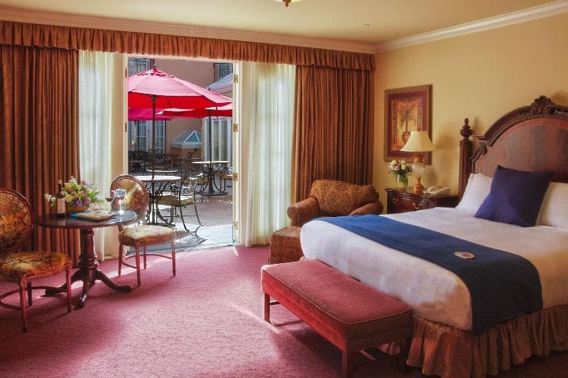 Carlton Hotel 5