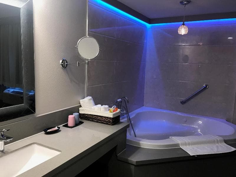 Greentree Inn & Suites Alhambra 3