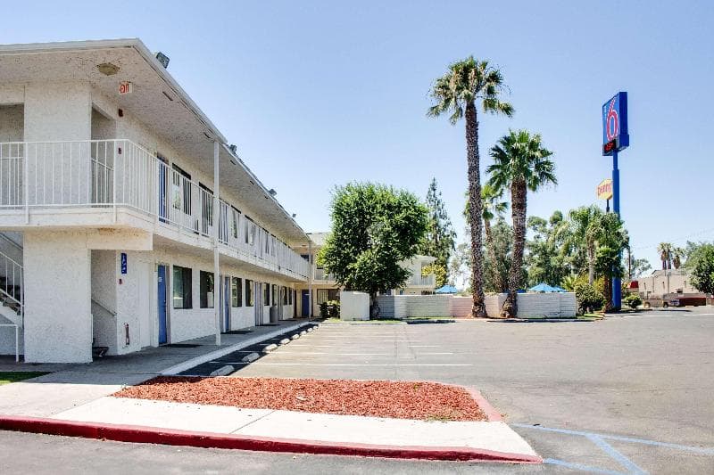 Motel 6 Bakersfield South 4