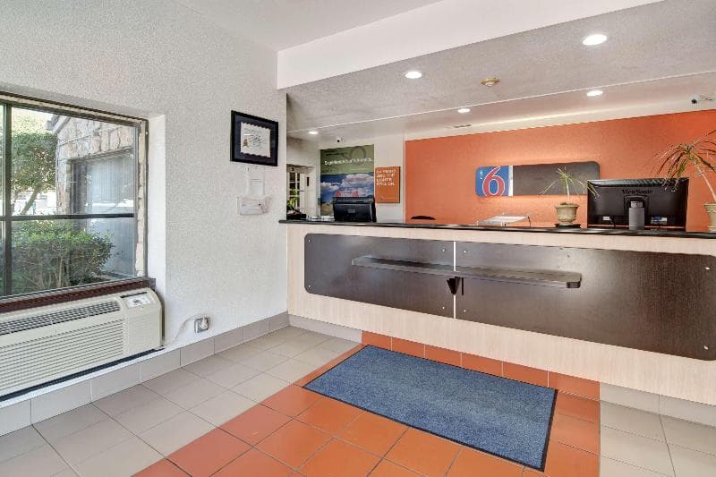 Motel 6 Dallas Galleria 3