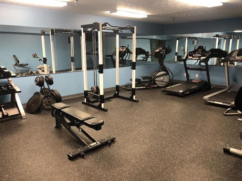 Ivy Court Inn And Suites 2