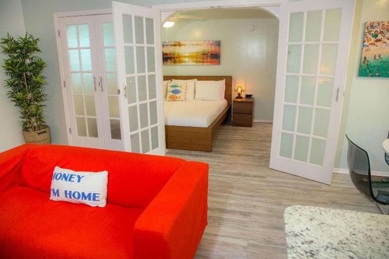 St Pete Beach Suites 4